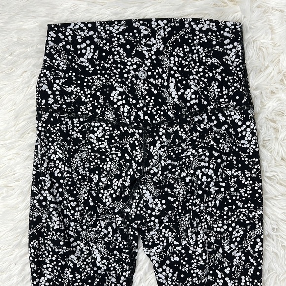 Lululemon Align Crop *21" Chirasu Black - Picture 6 of 6